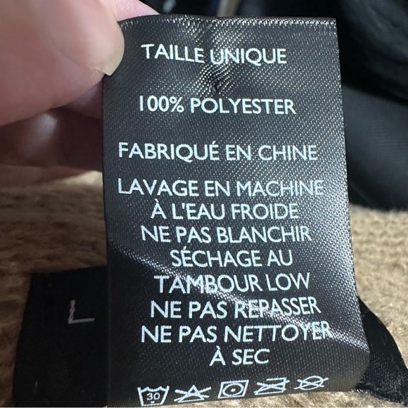 Laundry by Shelli Segal Scarf with Beanie Hat/Boxed/Camel - Picture 15 of 16